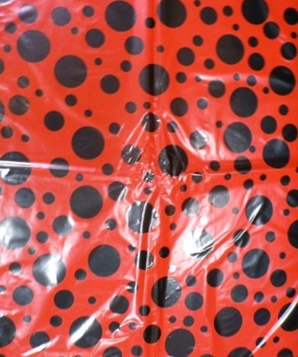 Bolsa plástico 55*69 Roja con topos negros