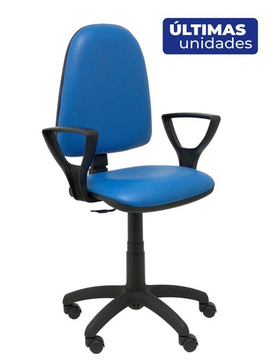 Silla Ayna similpiel antibacterias azul con brazos fijos