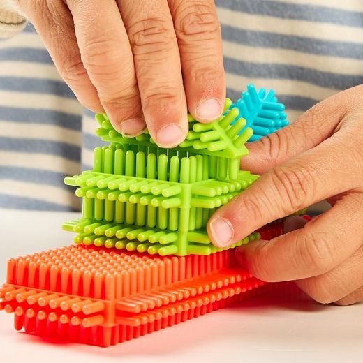 Pegy bricks: wild friends