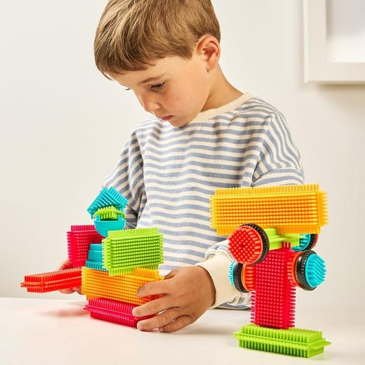 Pegy bricks: wild friends