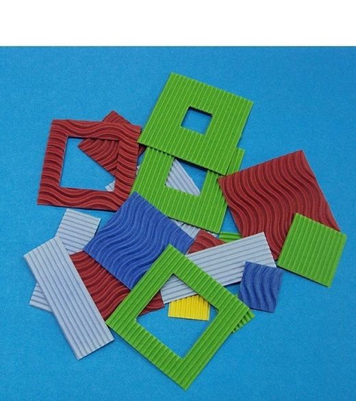 Recortes de cartulina onduladas y lisas