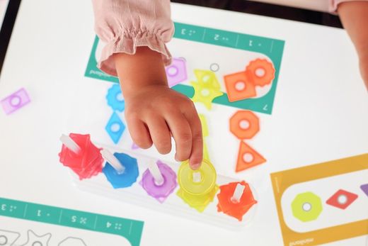 Enfilar Translucent Activity Figures