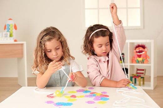 Ensartar Translucent Activity Figures