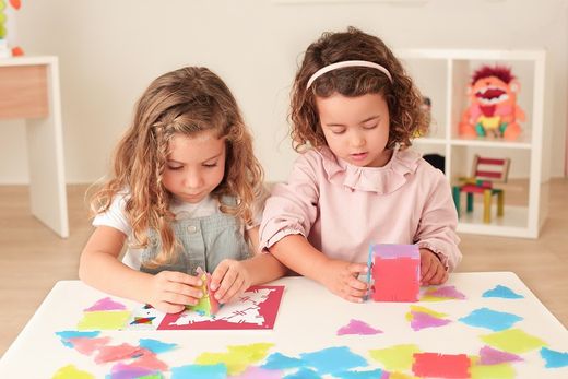 Geometria i volums: Translucent Connexió