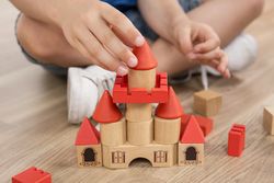 Stacking Castle FSC 100%