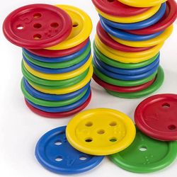 Joc d'enfilar: 140 botons + 10 cordons