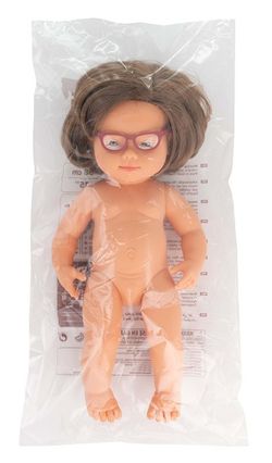 Nina caucàsica amb ulleres 38 cm.