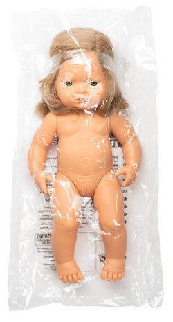 Nina amb vitiligen 38 cm