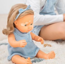 Nina amb vitiligen 38 cm