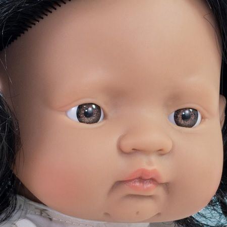 Nina llatina 38 cm MF&M