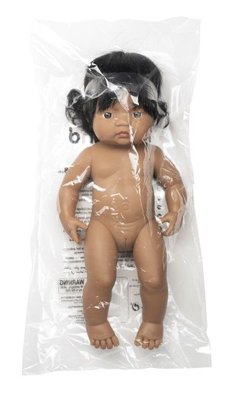 Nina llatinoamericana 38 cm.