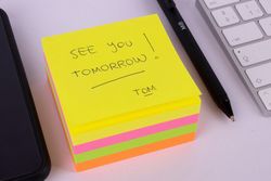 Notas adhesivas Funny 75 mm x 75 mm 4 colores flúor