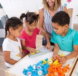 Juego de lenguaje Send a Message