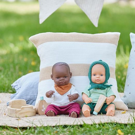 Set de higiene de madera para muñecos