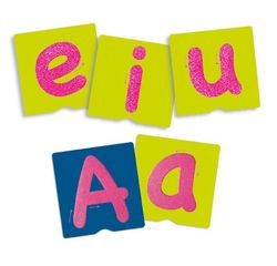 Tacte fitxes de lletres i signes de puntuació