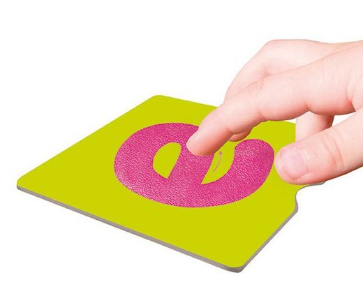 Tacte fitxes de lletres i signes de puntuació