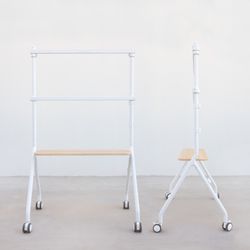 TooQ iLOVE Soporte de Suelo con Ruedas para Pantalla 49"-80", Blanco y Haya
