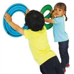 Vocales para trazar grandes traslúcidas con trazos guía - Juego educativo para niños